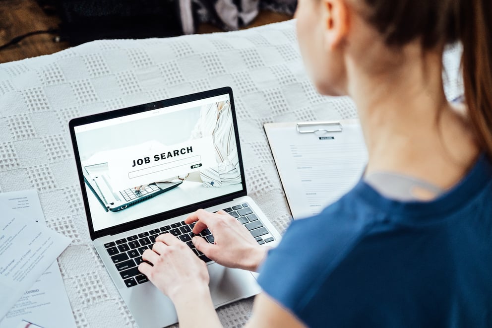 https://info.kellyservices.com.mx/hubfs/C%C3%B3mo%20destacar%20en%20plataformas%20de%20empleo%20en%20l%C3%ADnea.jpg