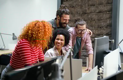 Mitos sobre trabajar en tecnología (y las verdades que debes saber)